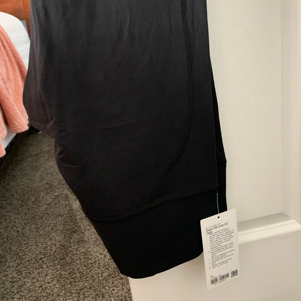 Lululemon Align crop